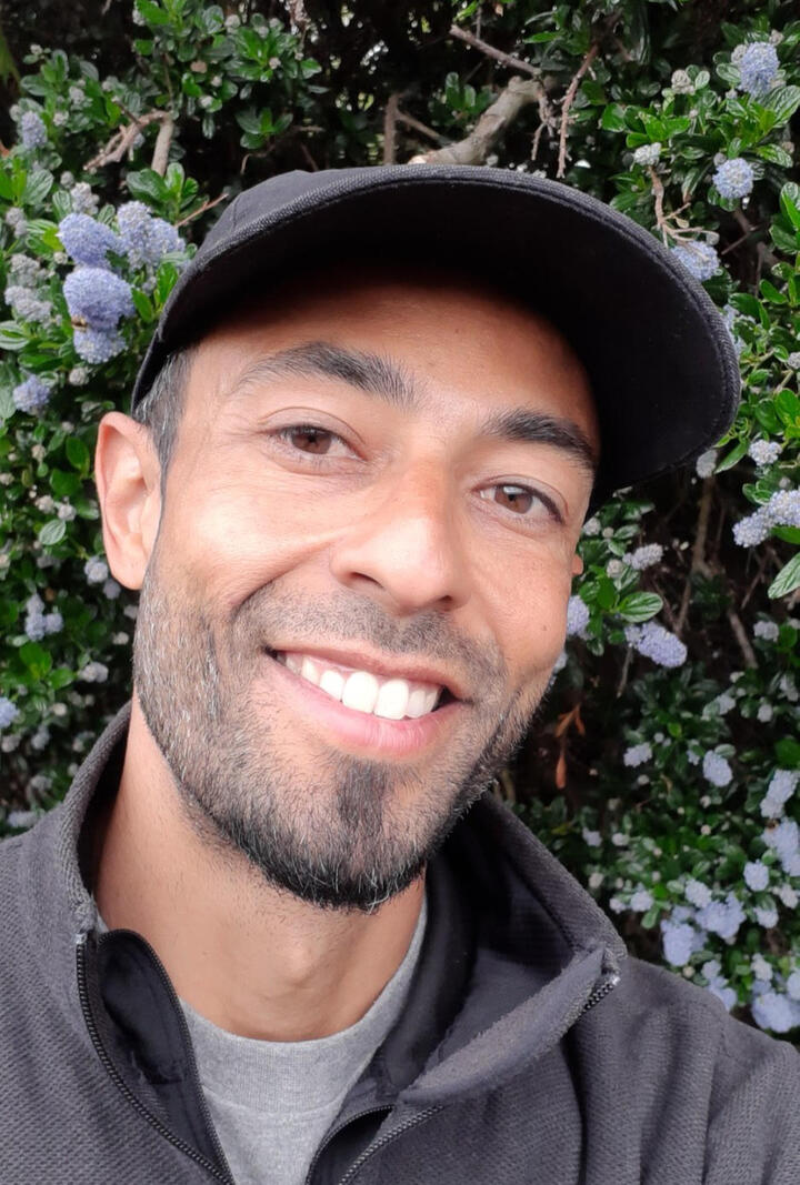 Ahmed Sidky - Graphic Designer Ahmed Sidky - Graphic Designer